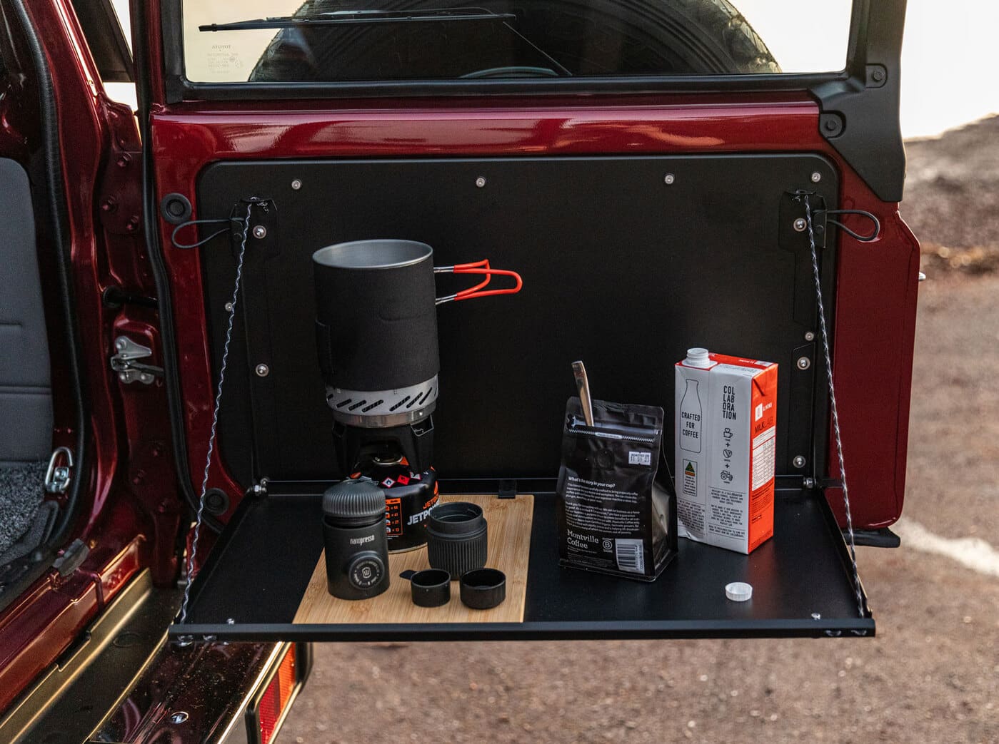 LC76 Rear Door Drop Down Table & Door Cards